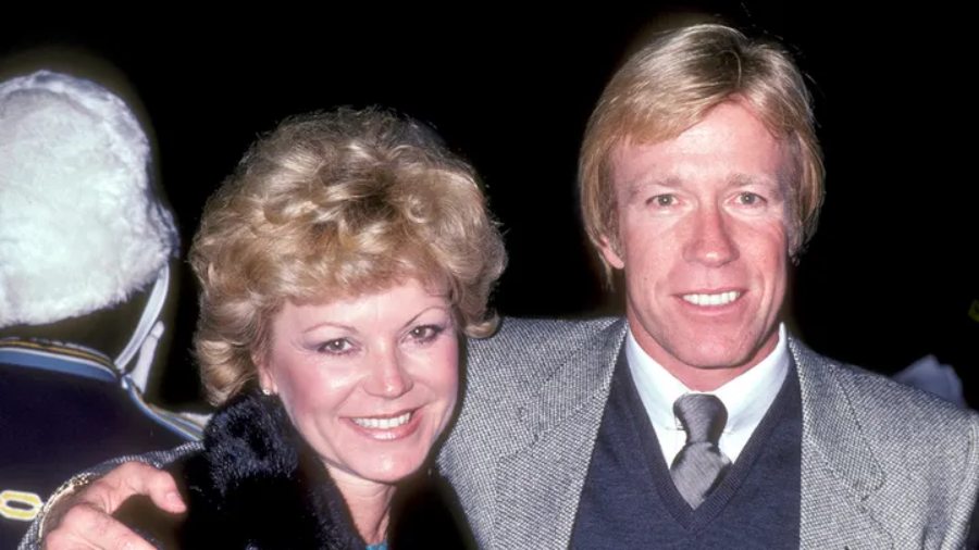 Chuck Norris Discovered He Had a Secret Daughter Nearly 30 Years After a Brief Affair — And Knew Instantly She Was His Chuck Norris Discovered He Had a Secret Daughter Nearly 30 Years After a Brief Affair — And Knew Instantly She Was His