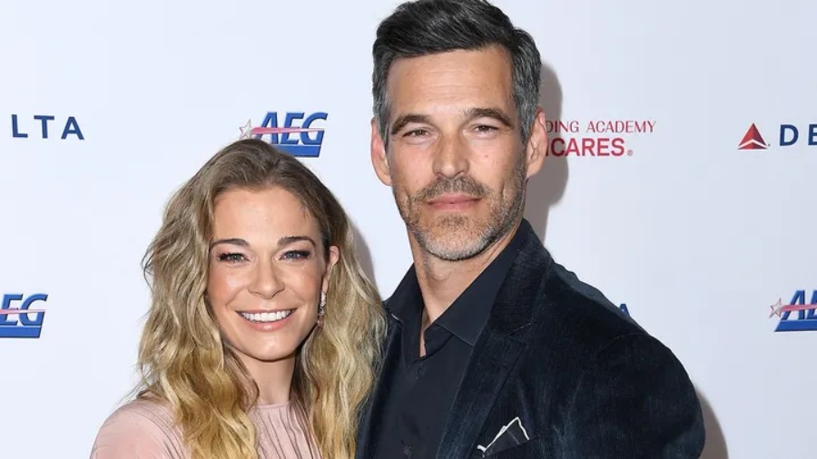 LeAnn Rimes Celebrates 15th Anniversary With Eddie Cibrian in Cabo While Opening Up About Heart Wrenching Family Struggles at Home LeAnn Rimes Celebrates 15th Anniversary With Eddie Cibrian in Cabo While Opening Up About Heart Wrenching Family Struggles at Home