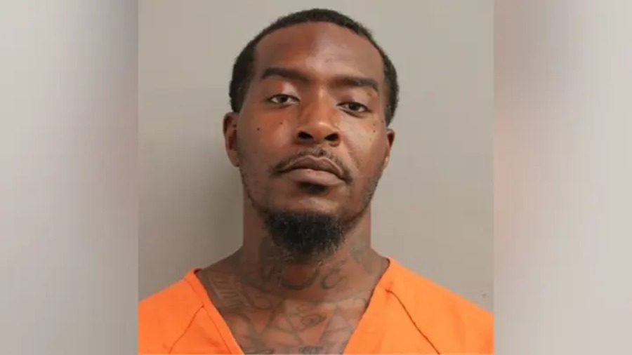 Repeat Offender on Probation Allegedly Kills Father Who Tracked Stolen Truck in Houston Repeat Offender on Probation Allegedly Kills Father Who Tracked Stolen Truck in Houston